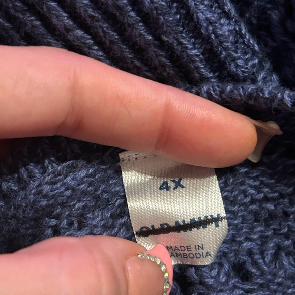 Navy Blue Top - Picture 5 of 7